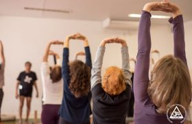 O QUE O YOGA PODE FAZER POR NÓS